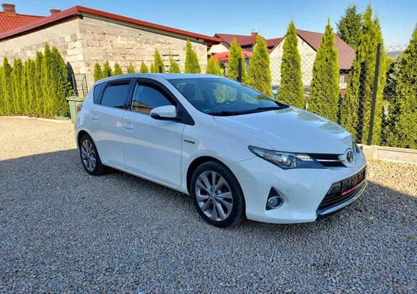 Toyota Auris cena 45900 przebieg: 154000, rok produkcji 2013 z Janowiec Wielkopolski małe 211